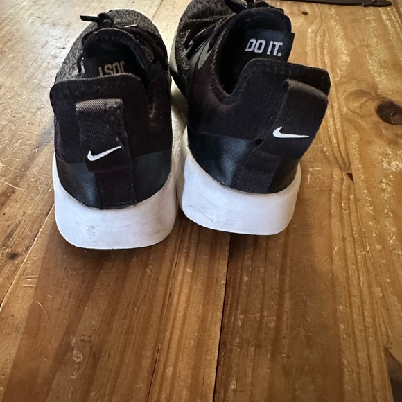 Nike Elite Shoes - Picture 8 of 12